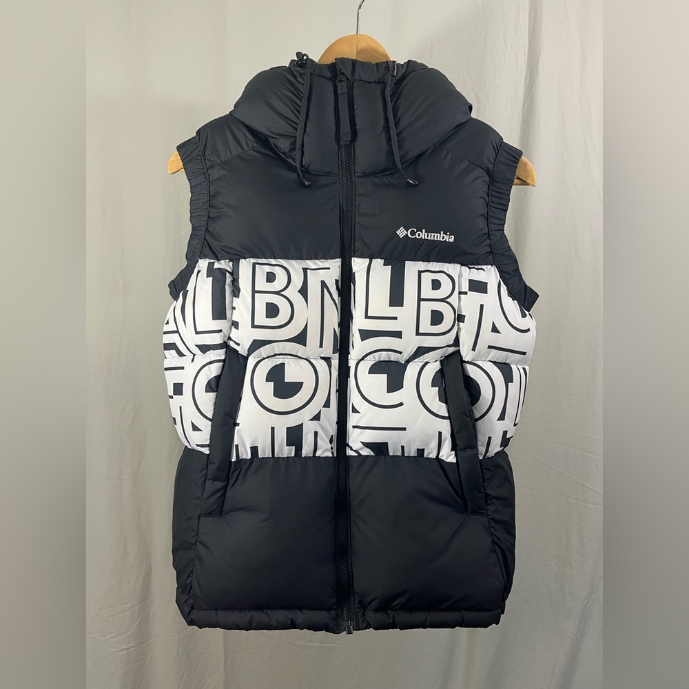Columbia Black and White Graphic Vest Pike Lake II Omni Heat